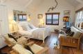 The Beach Hut, a romantic cottage in Cornwall